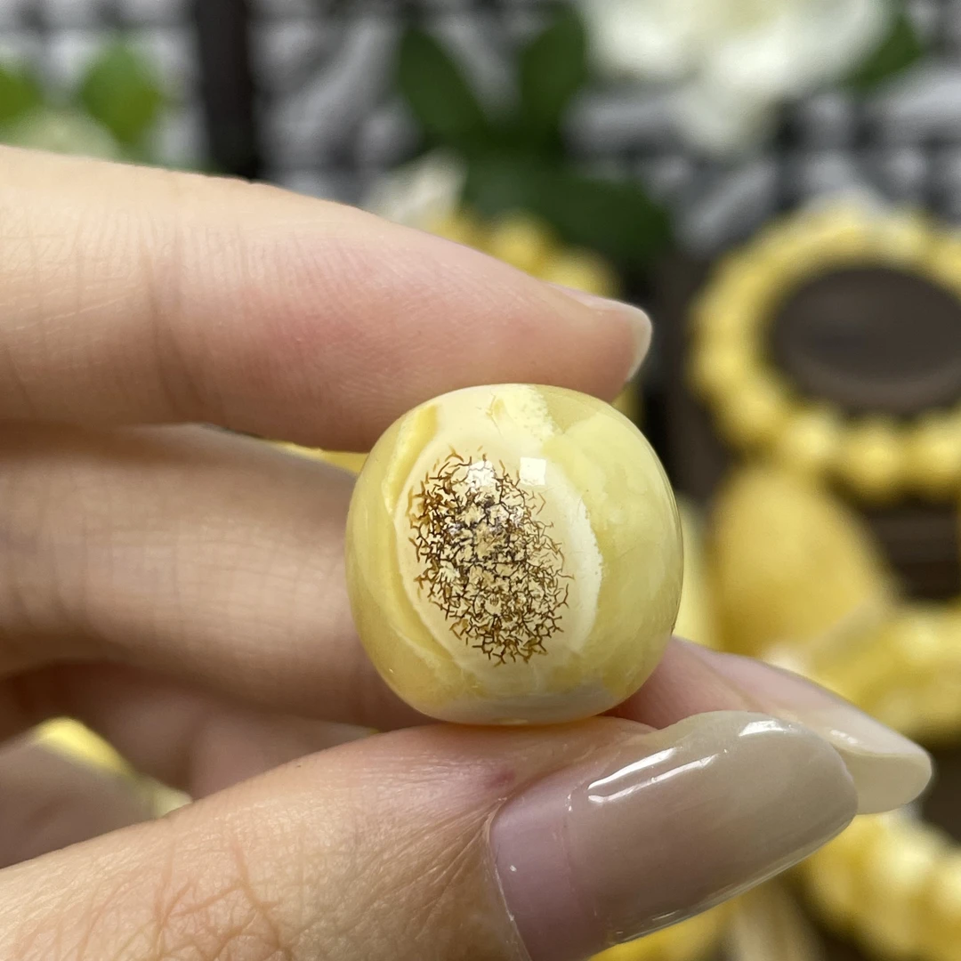 16*15.8mm老型.瑕.翠鼎阁珠宝·天然原矿蜜蜡 1-3002
