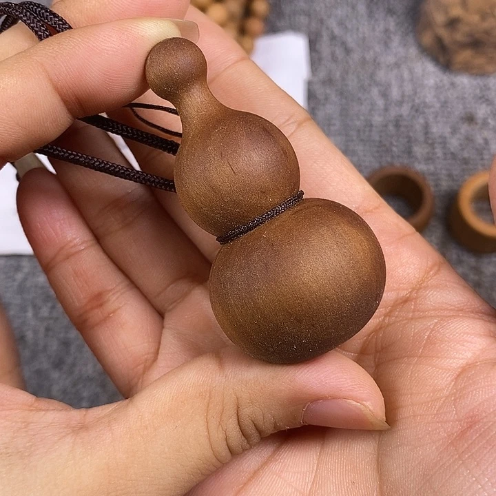 檀香木手串/手链老山檀香黑肉大葫芦6公分