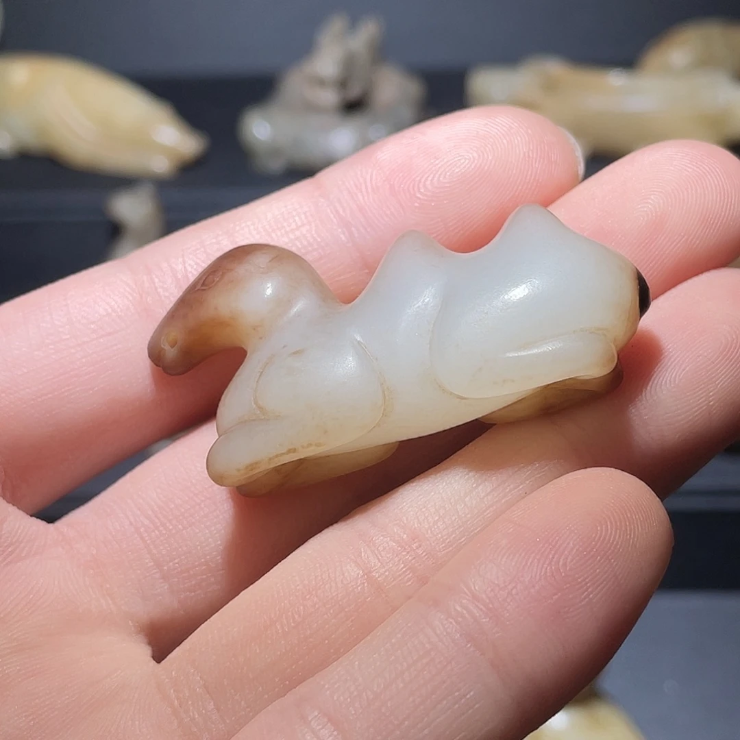 川***页和田玉（糖玉）未镶嵌颈饰