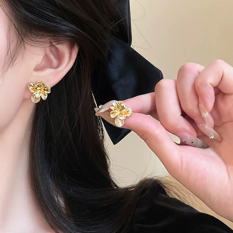 合金耳饰 绚烂花朵玻璃猫眼石耳钉气质轻奢风简约2025新款耳饰