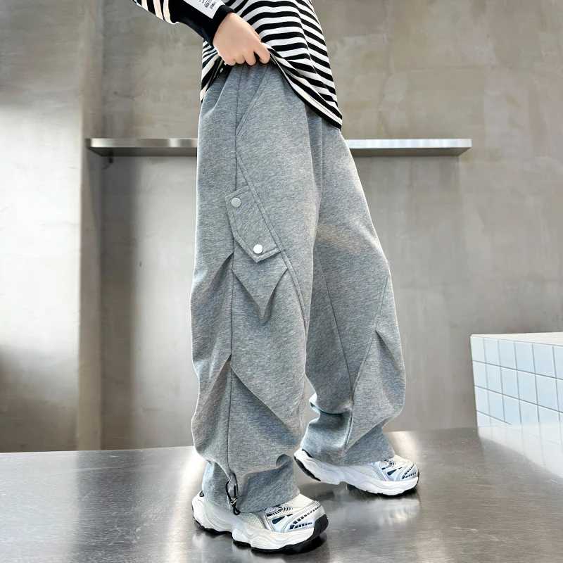 男童灰色个性压皱伞兵裤春秋款2025新款儿童休闲百搭工装裤中大童