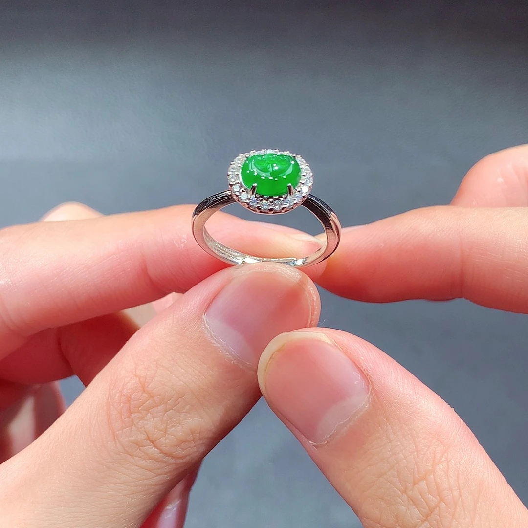 翡翠戒指未镶嵌翡翠