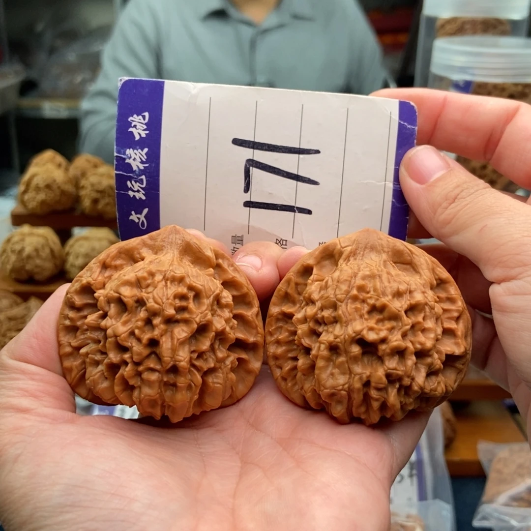 文玩核桃把件51官帽