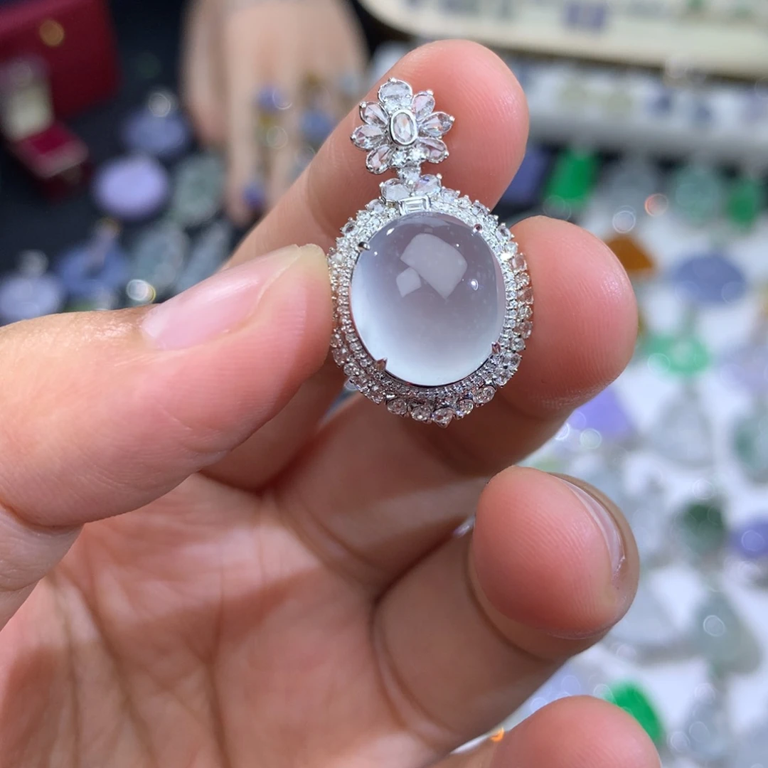 翡翠18K金镶嵌吊坠(不含链)签收后48小时鉴赏期