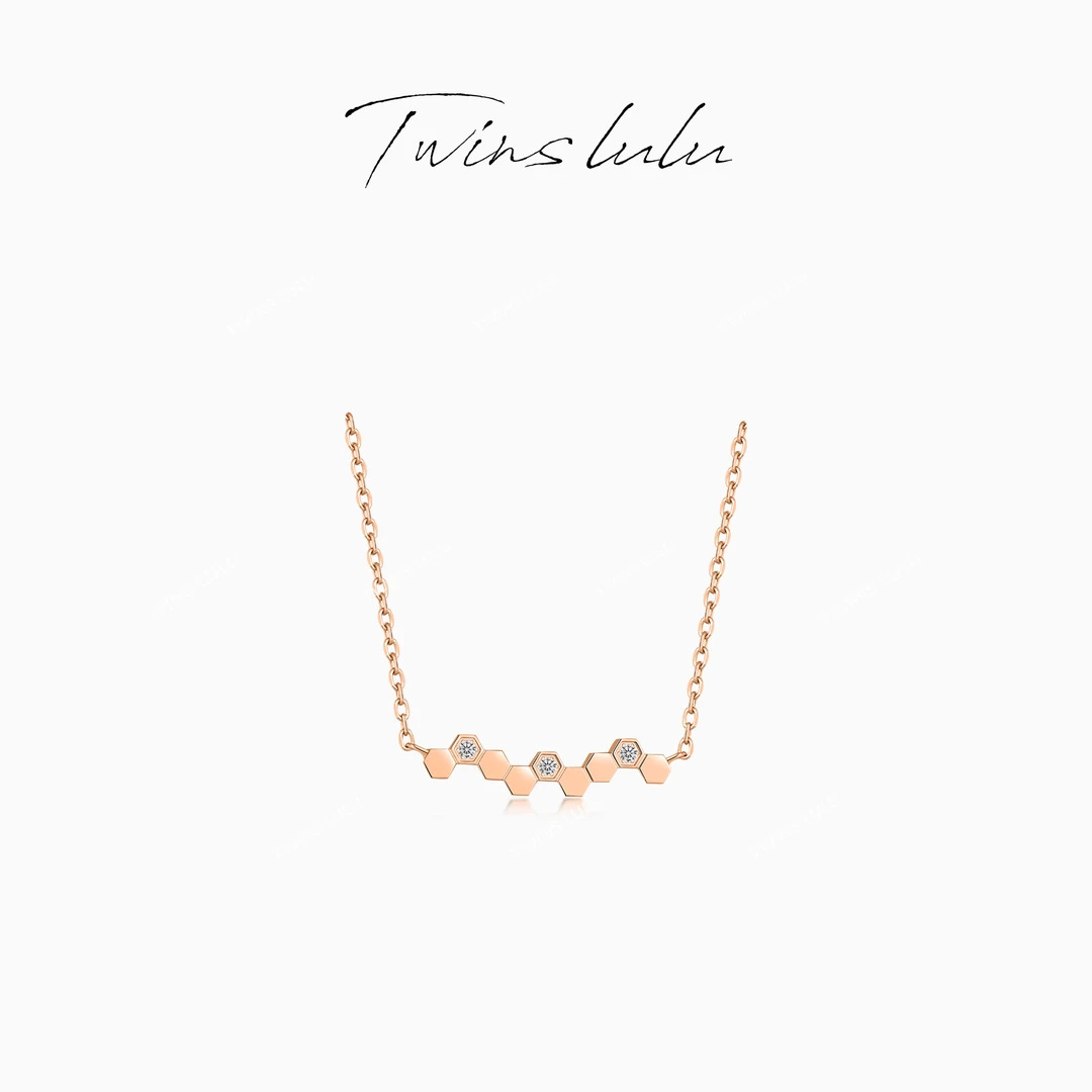 坠链均925银合成锆石 TWINS LULU 925银轻奢经典蜂巢项链TSJ9751
