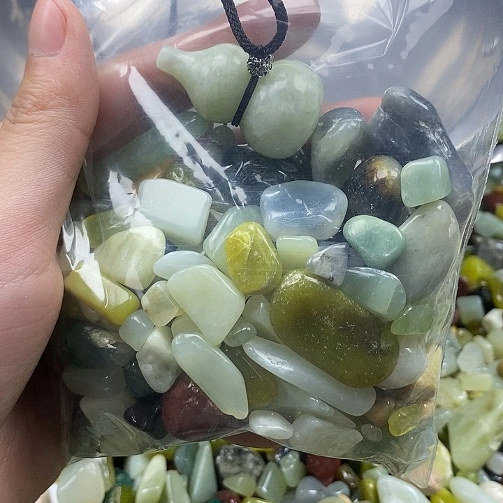 未镶嵌岫玉鱼缸石