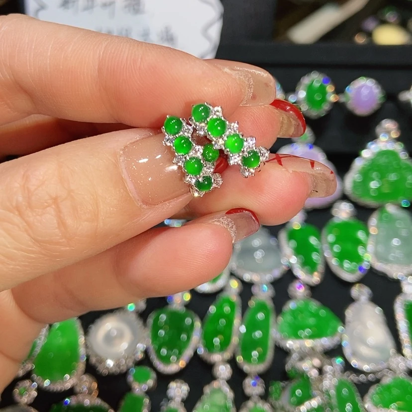 【闪购商品】翡翠耳饰未镶嵌天然翡翠