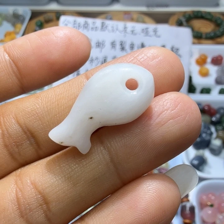 和田玉未镶嵌珠宝奇石