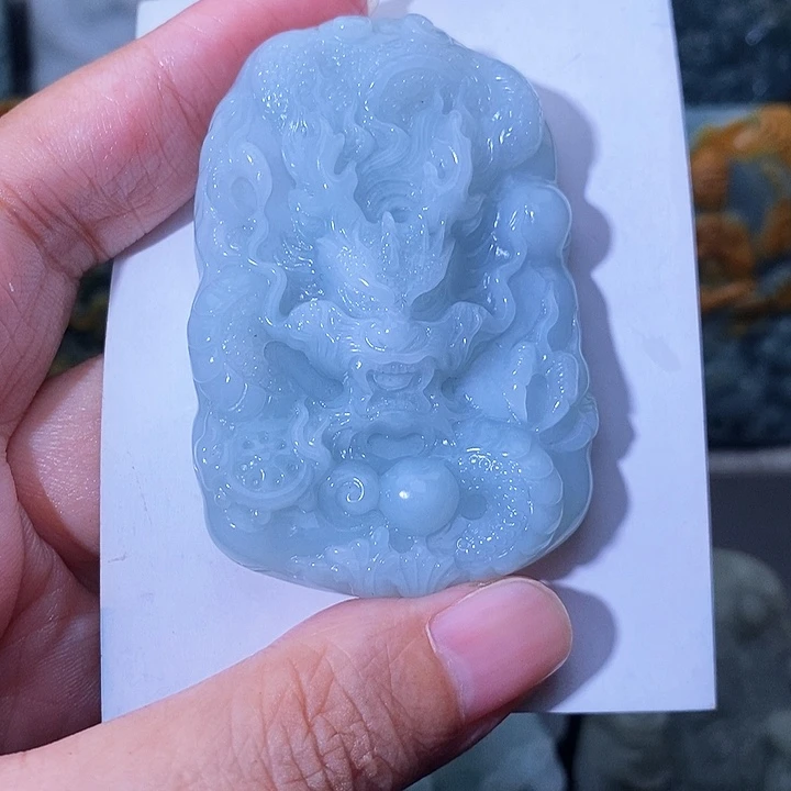 定制翡翠未镶嵌龙牌