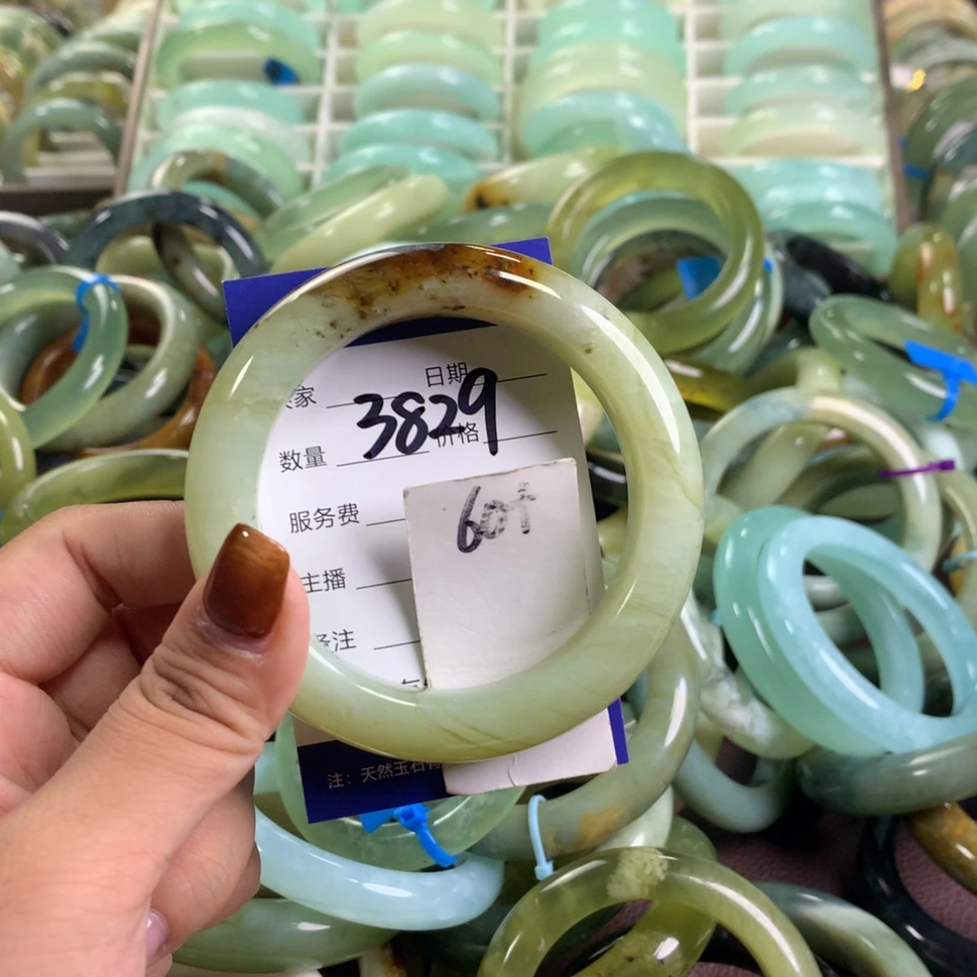 未镶嵌蛇纹石玉手镯3829