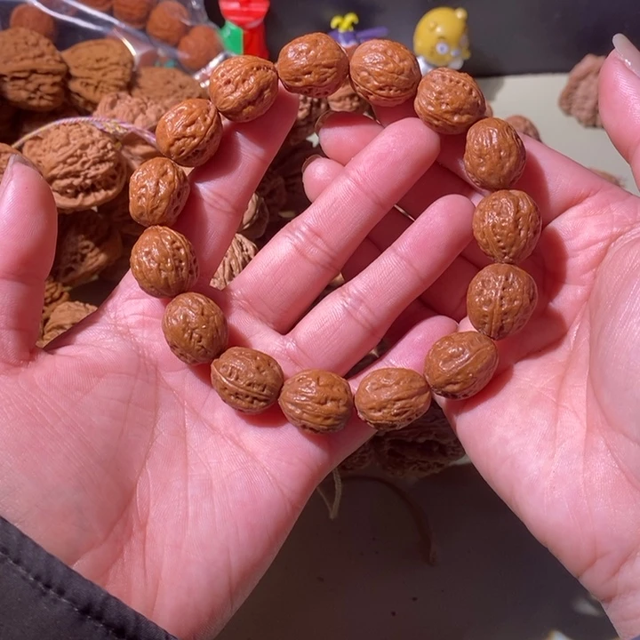 文玩核桃手串……55