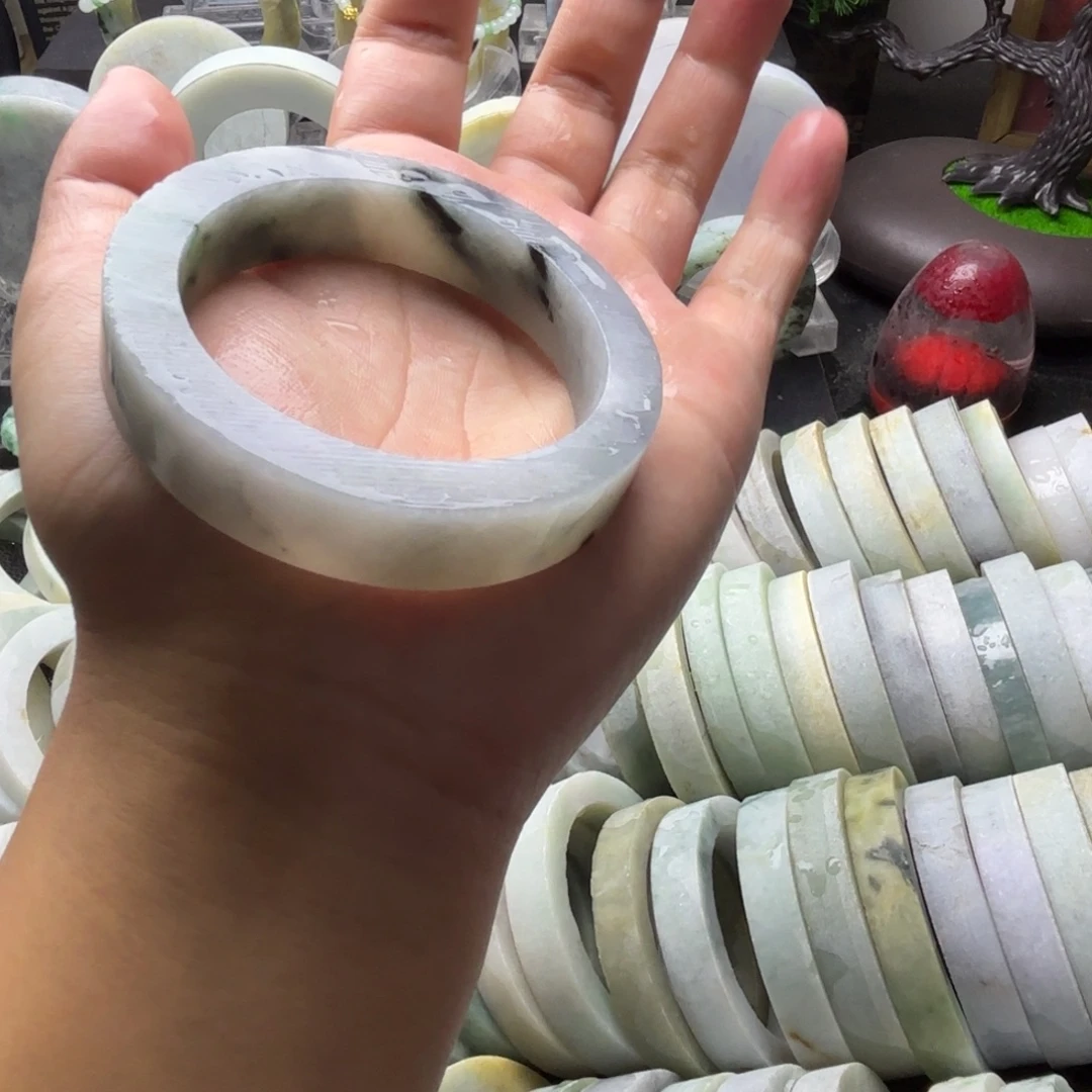 学***会未镶嵌定制翡翠翡翠手镯定制
