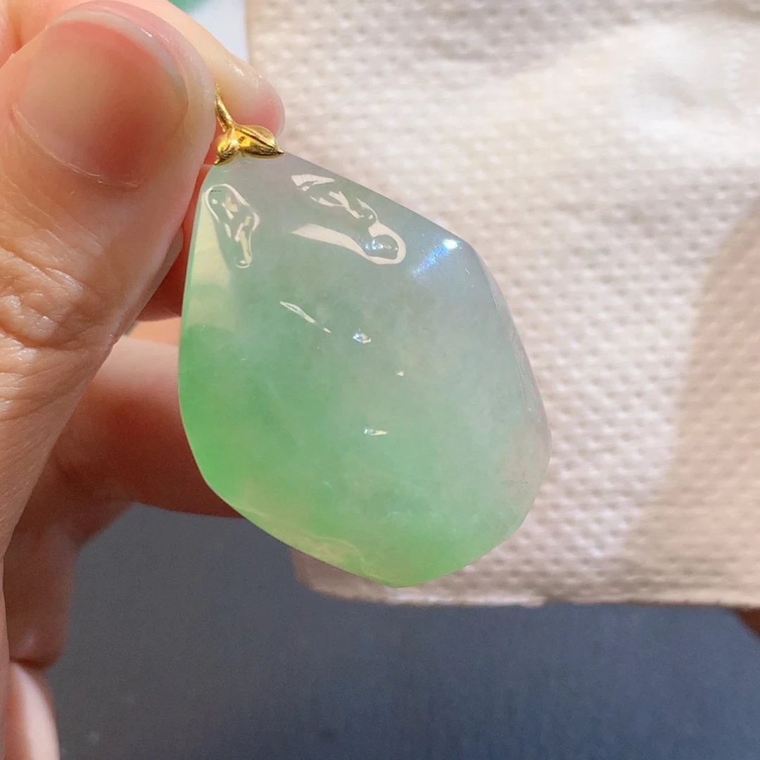 翡翠未镶嵌吊坠(不含链)735