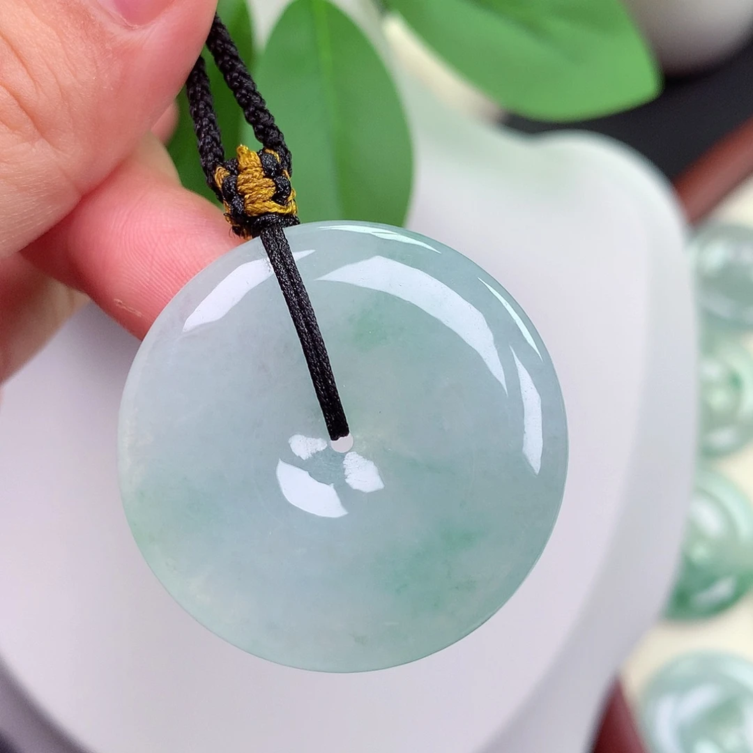 颈饰未镶嵌翡翠平安扣 34.6x5.7mm