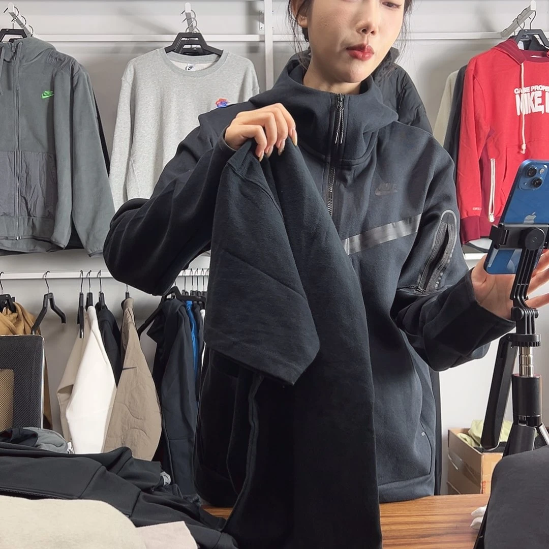 口袋黑色短袖L码不退换