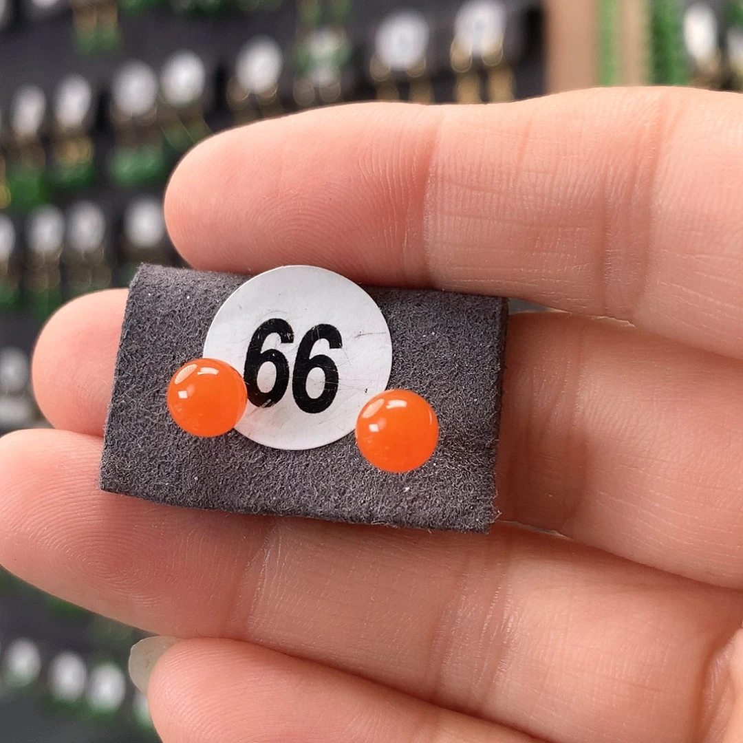 南红玛瑙耳饰18K金镶嵌