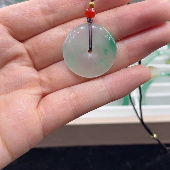 吊坠(不含链)未镶嵌石英质玉（非洲翠）