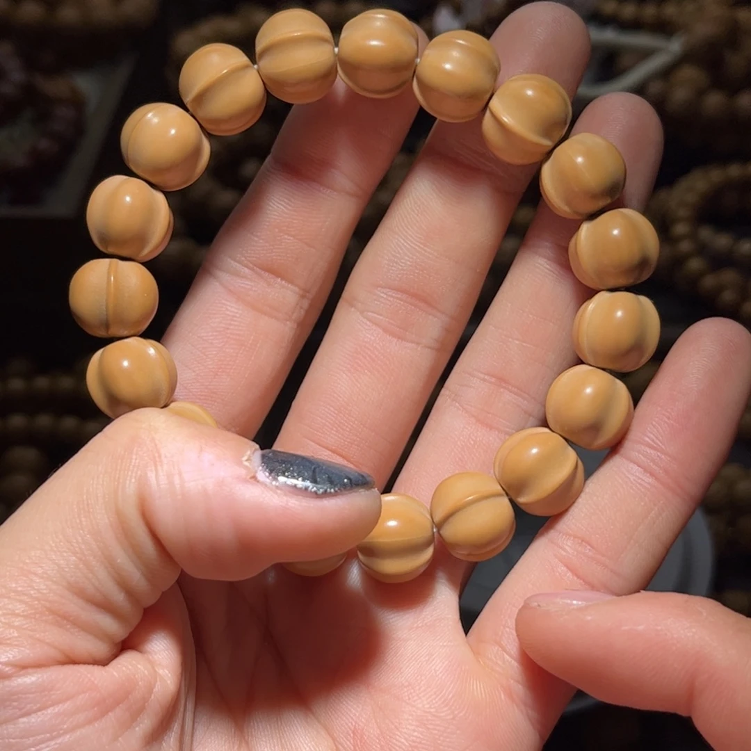 吊坠猴头核桃13+龙岩鲨鱼全品无瑕无药