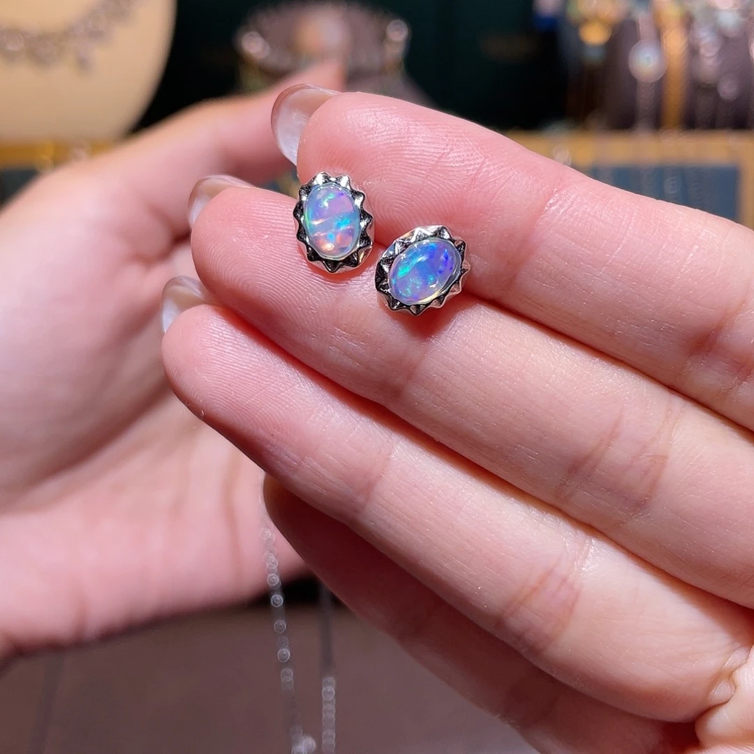 银S925镶嵌欧泊耳钉）?***王