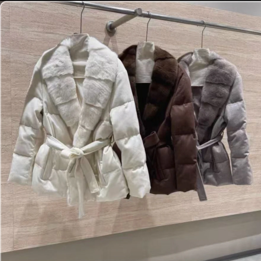 极简奢华水貂领鹅绒服