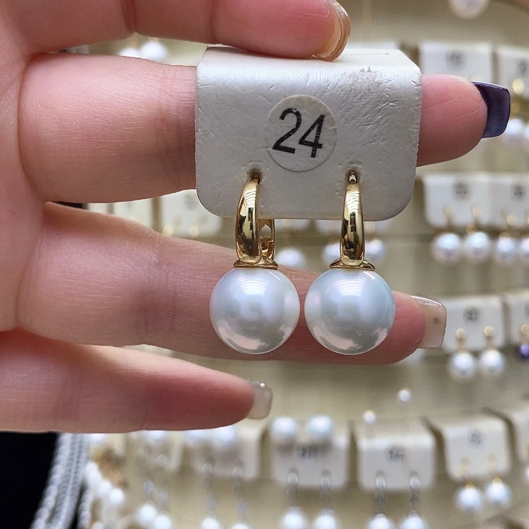 淡水珍珠银S925镶嵌耳饰