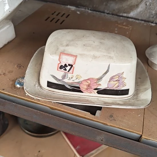 摆件陶瓷盘子碗啥都有