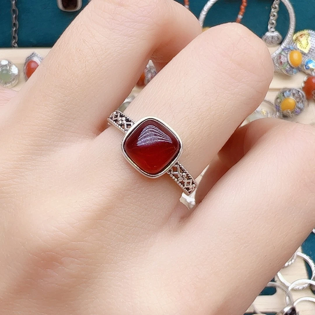 血珀戒指银S925镶嵌天然血珀