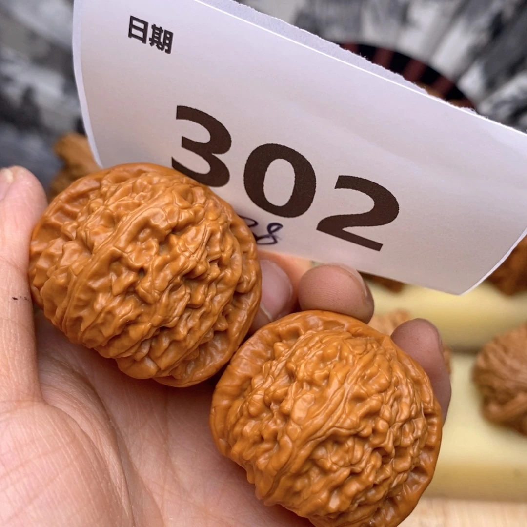 文玩核桃把件302号38白