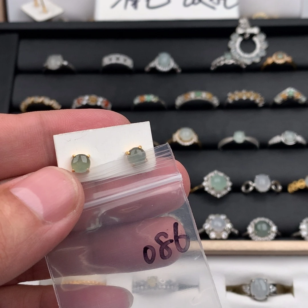 翡翠未镶嵌戒圈086