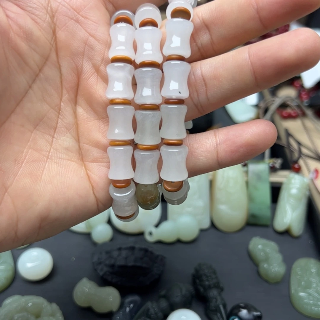 合金手链石英质玉（天山翠）