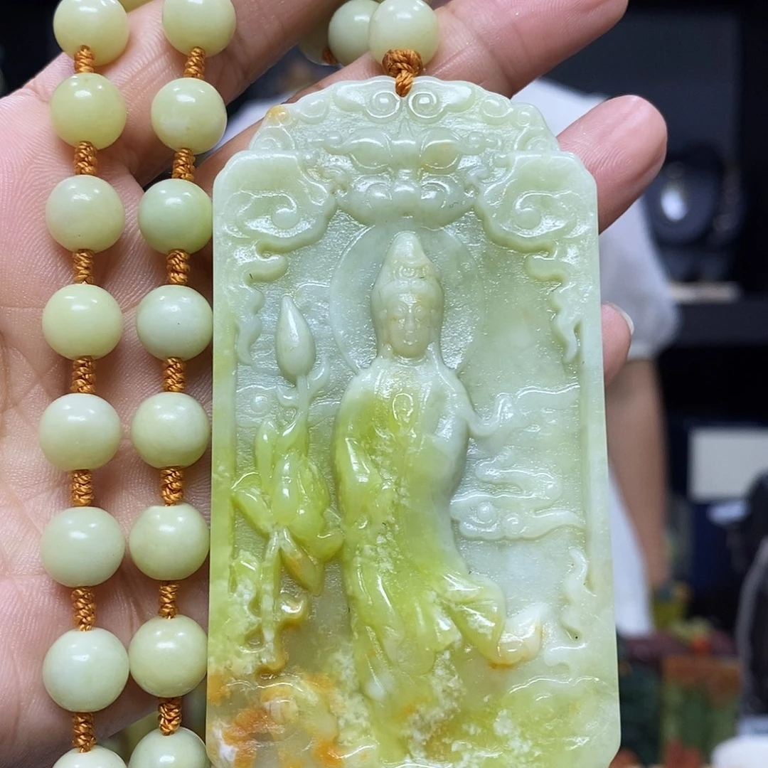 岫玉未镶嵌挂件吊坠