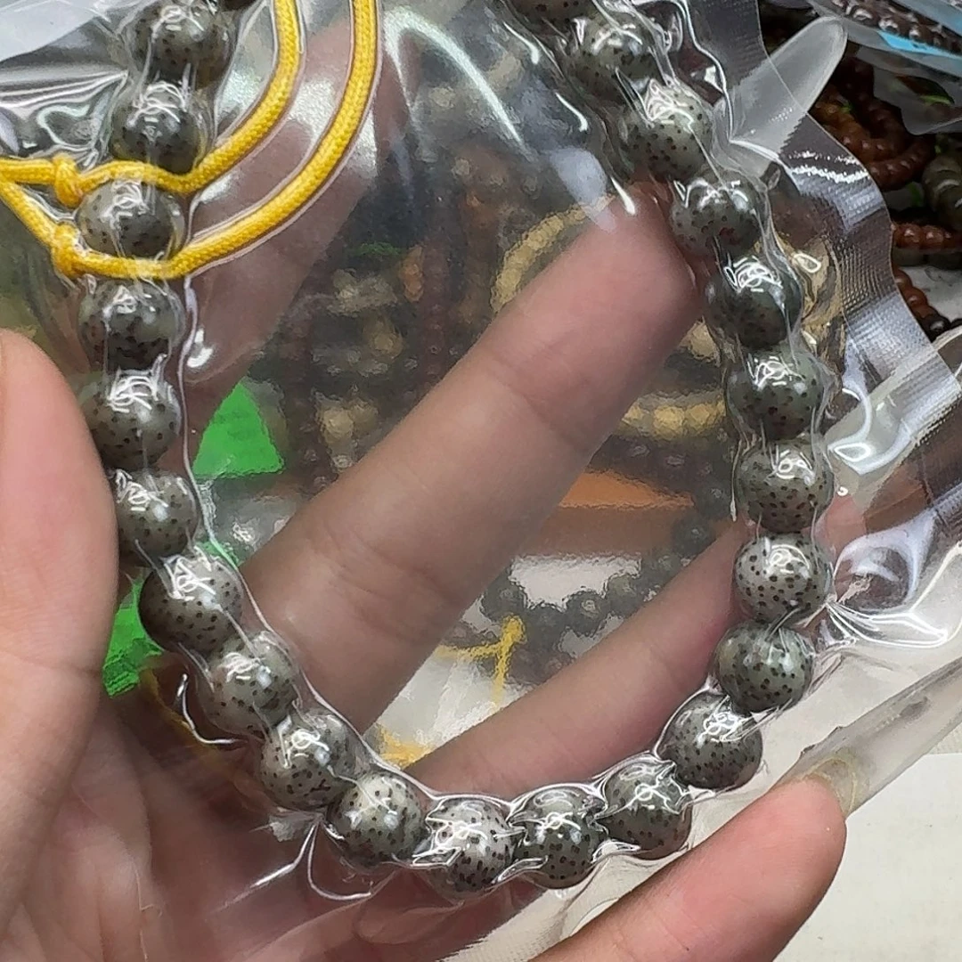 手串星月菩提49传说绿冰星月菩提0.9圆手持