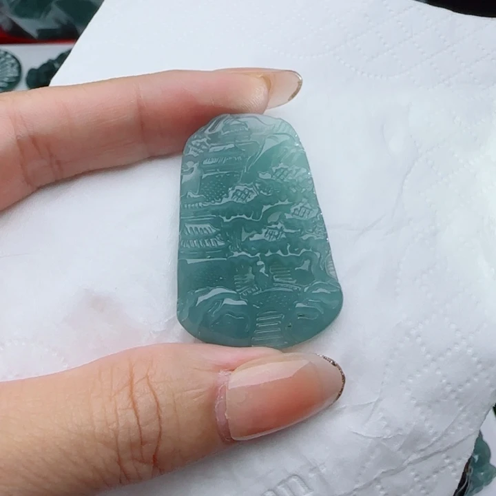 颈饰未镶嵌翡翠多样性发货天然的A货翡翠