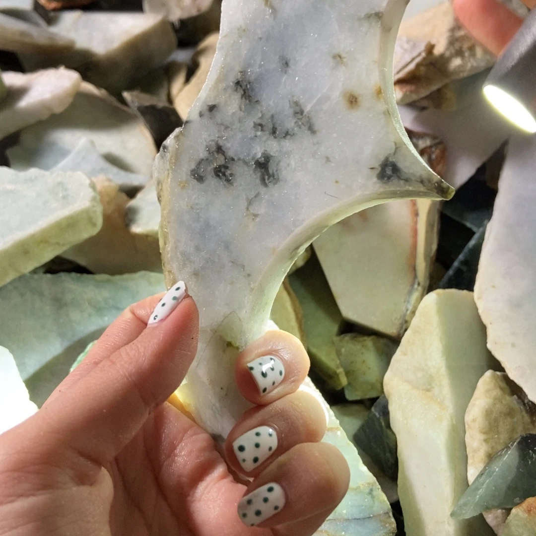 翡翠未镶嵌挂件天然翡翠