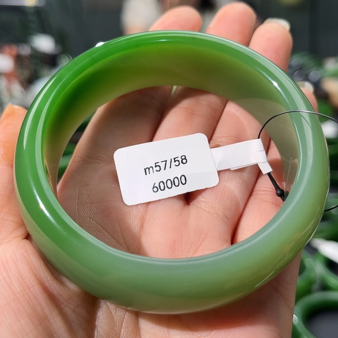 和田玉（碧玉）手镯未镶嵌