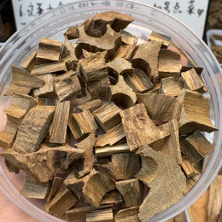 柬埔寨菩萨棋带棋韵10克。