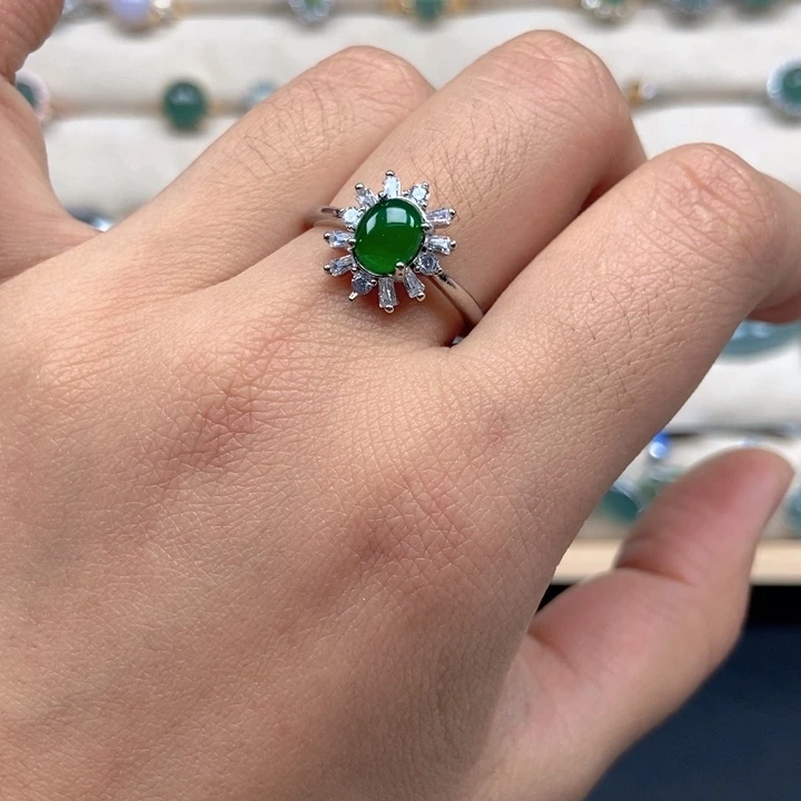 翡翠未镶嵌戒指戒指