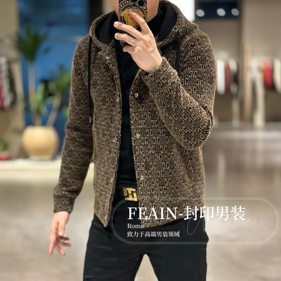 【雪尼尔飞织】高端定制雪尼尔绒花纱飞织连帽纽扣夹克8509