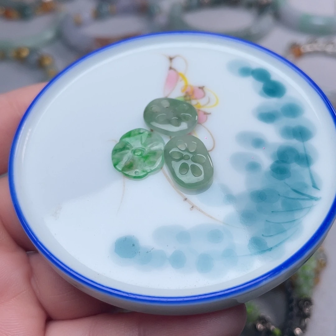 翡翠未镶嵌手链小件