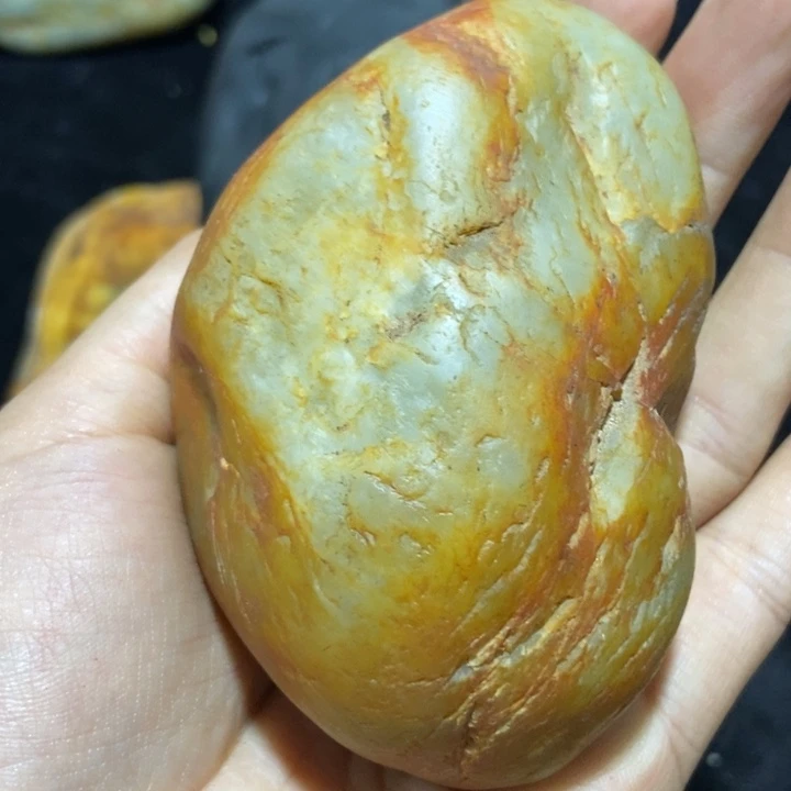 和田玉（糖玉）未镶嵌挂件