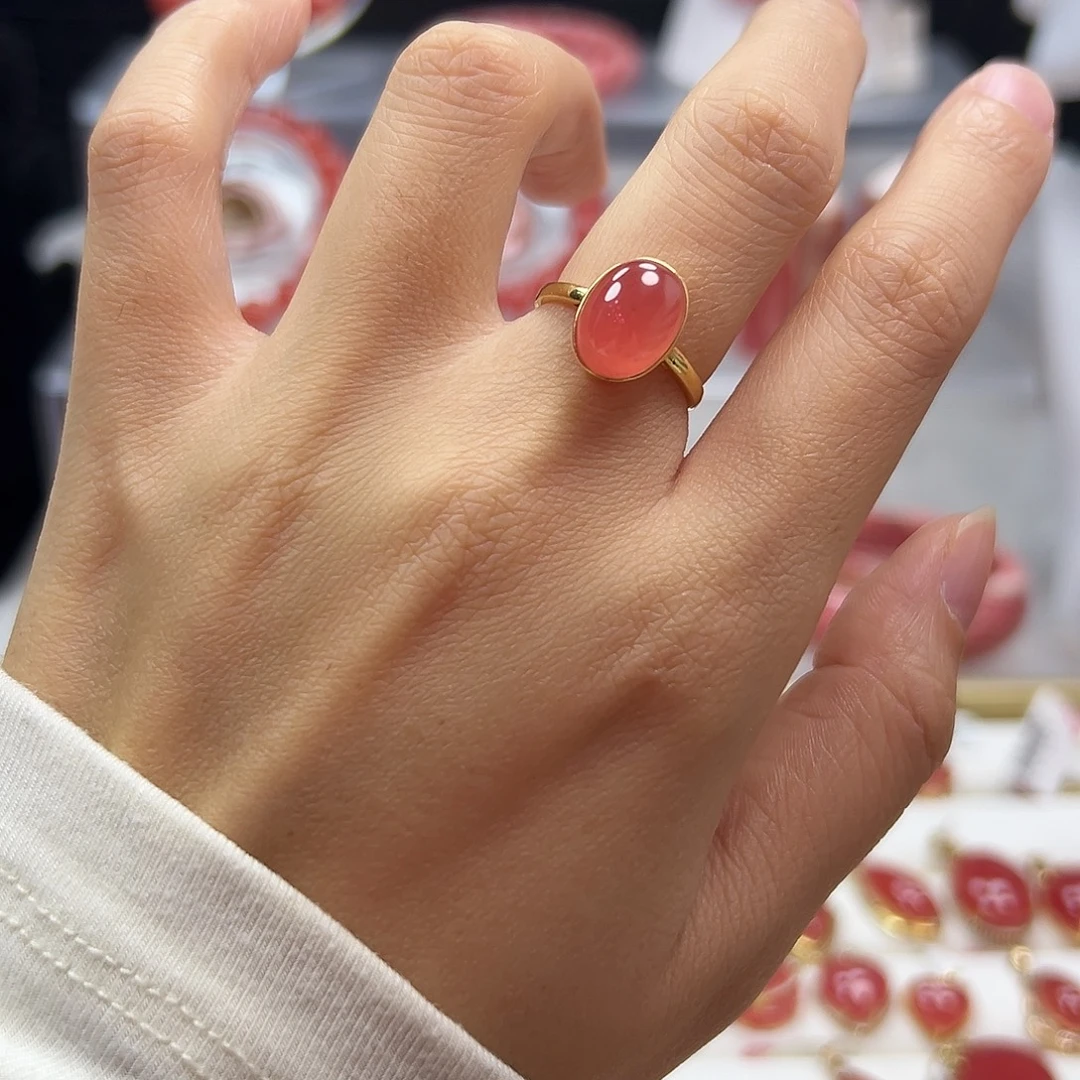 菱锰矿（红纹石）18K金镶嵌戒指