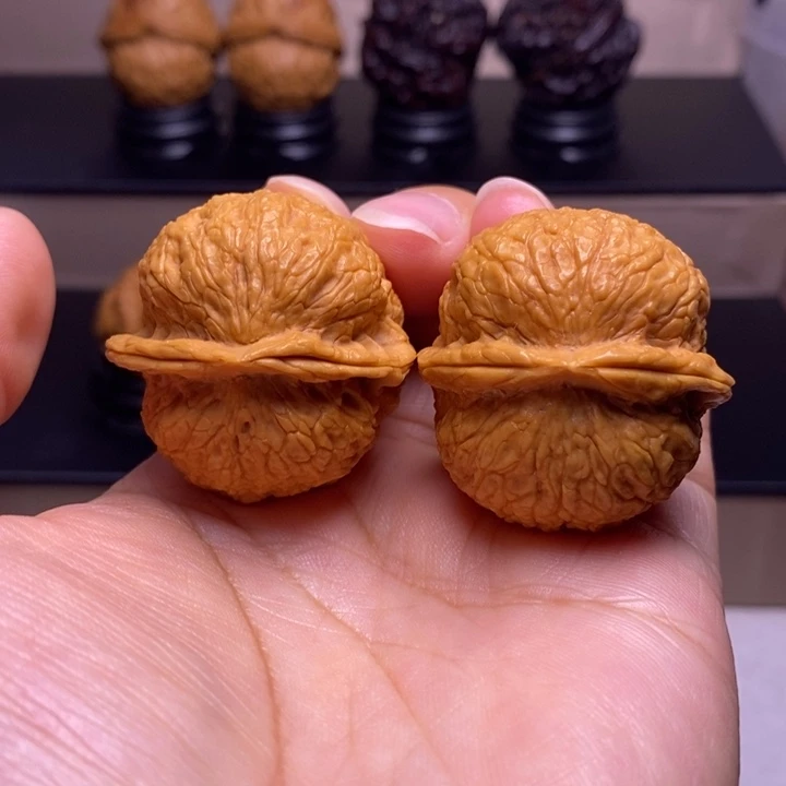 文玩核桃把件铁狮子29