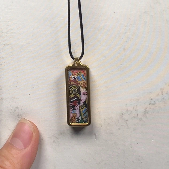 吊坠澜**见扎基拉姆单面钛钢唐卡