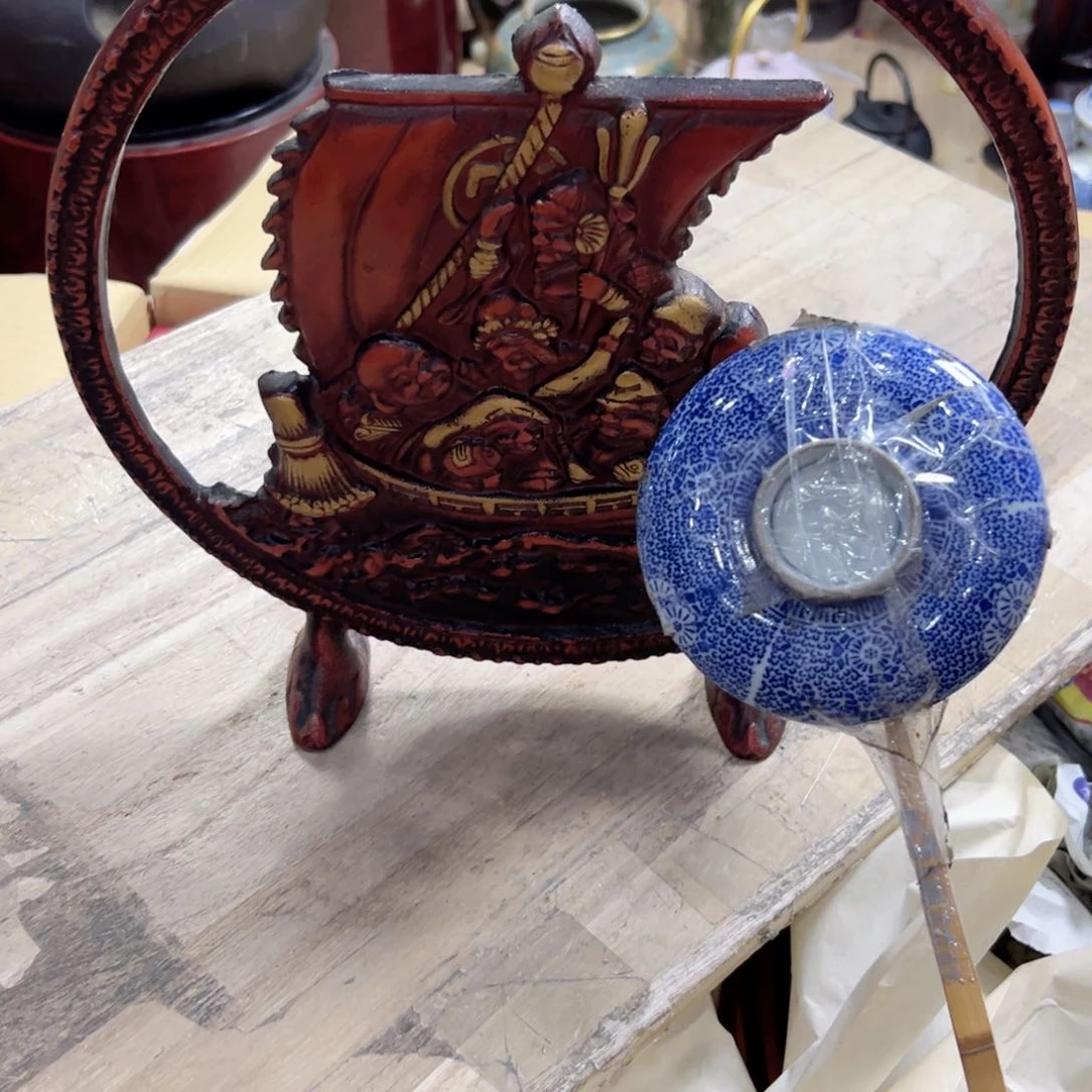 瓷片陶瓷和金属表面涂了