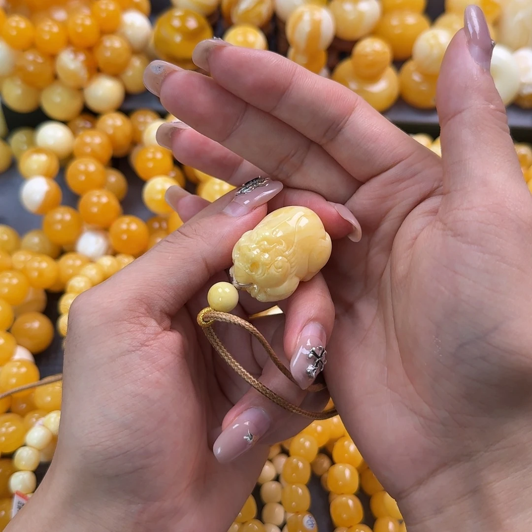 蜜蜡未镶嵌珠宝奇石12g