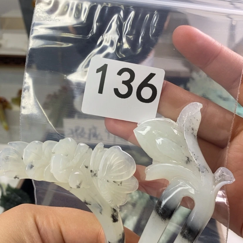 【闪购商品】岫玉发饰未镶嵌飞***猪