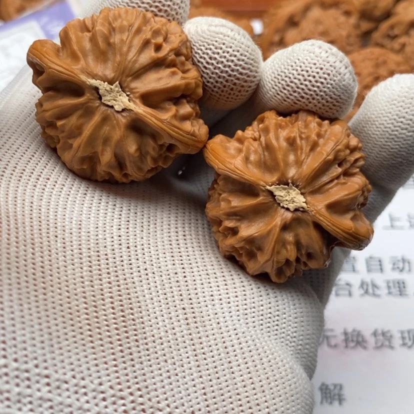 【闪购商品】把件文玩核桃R****?31宫灯