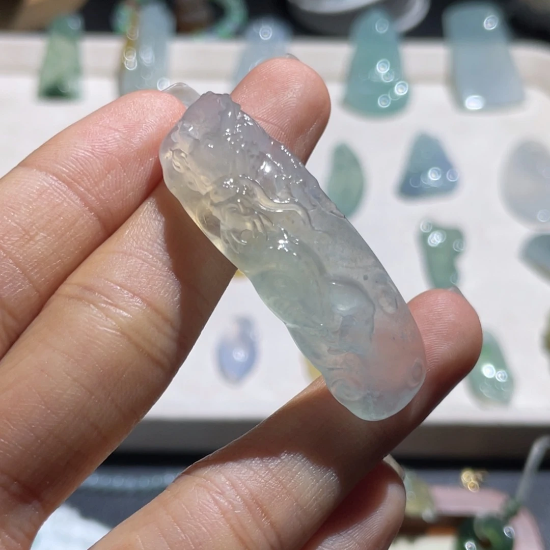 吊坠(不含链)未镶嵌翡翠龙牌