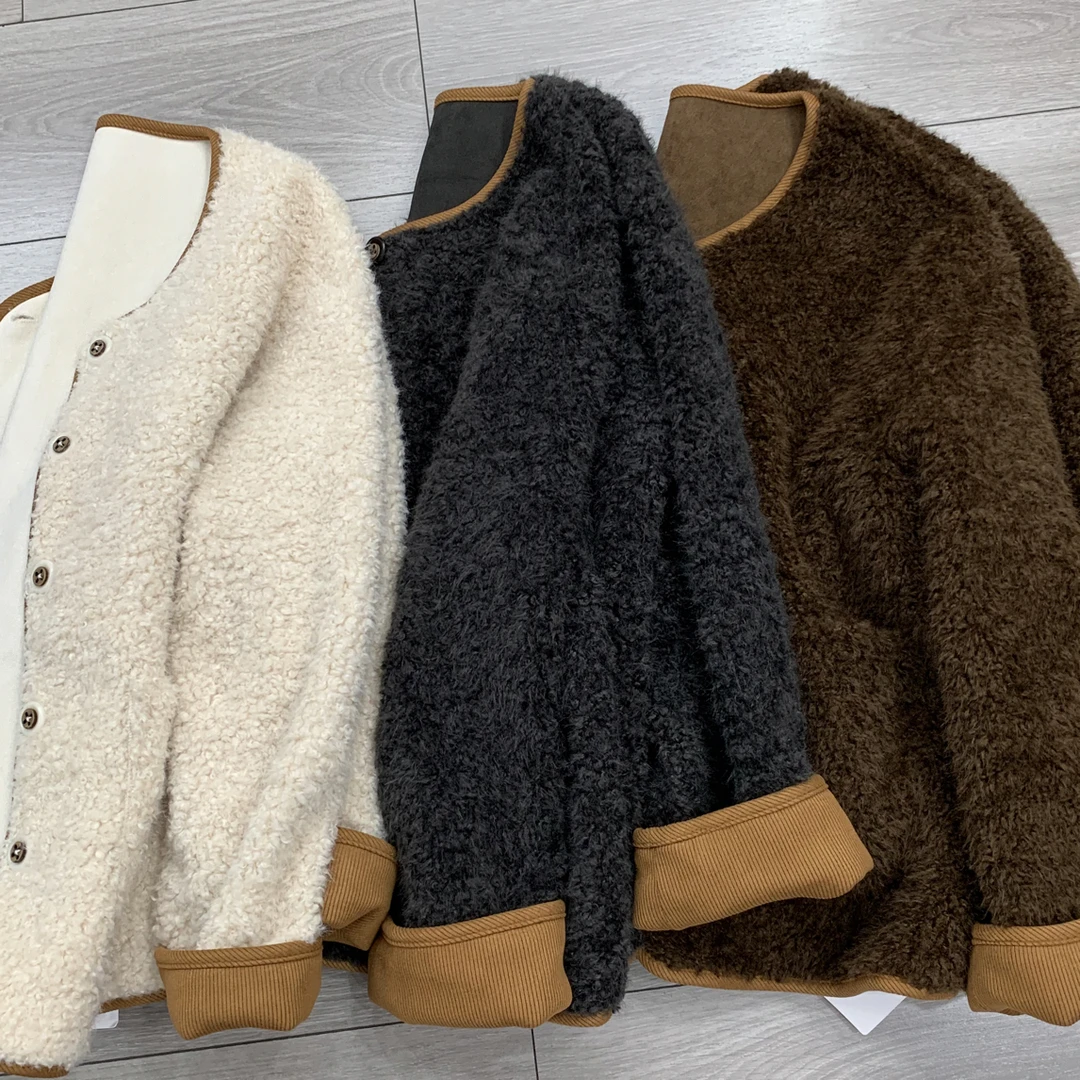 长袖宽松直下摆女常规秋冬季外套加厚大衣休闲圆领时尚