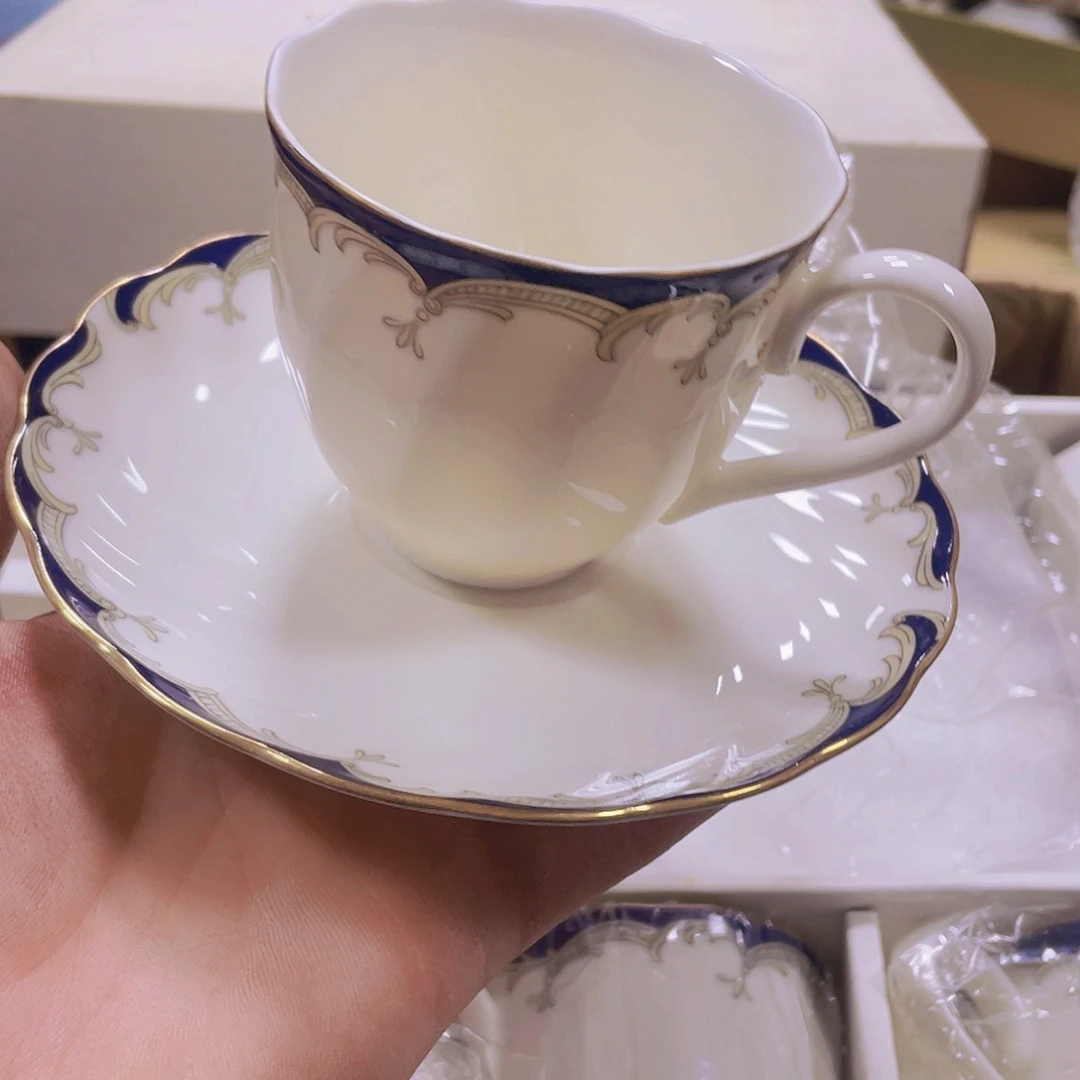 机器猫瓷器杂货铺